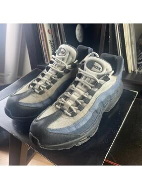 Nike Air Max 95 2019 Black Dark Grey White Mens Size 9.5